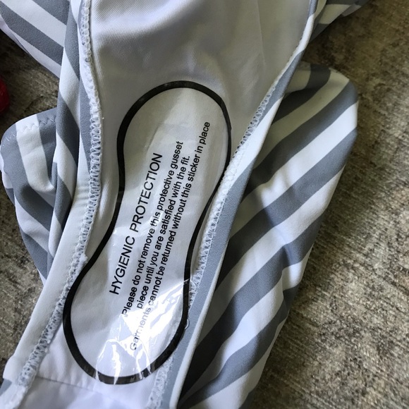 NWT CUPSHE Gray Stripe Monokini - Picture 9 of 10